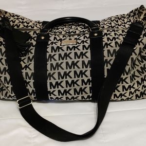 Michael Kors weekend bag